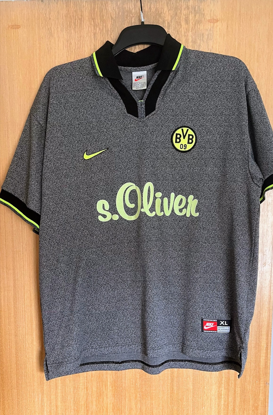 Dortmund 97/98 Away  shirt